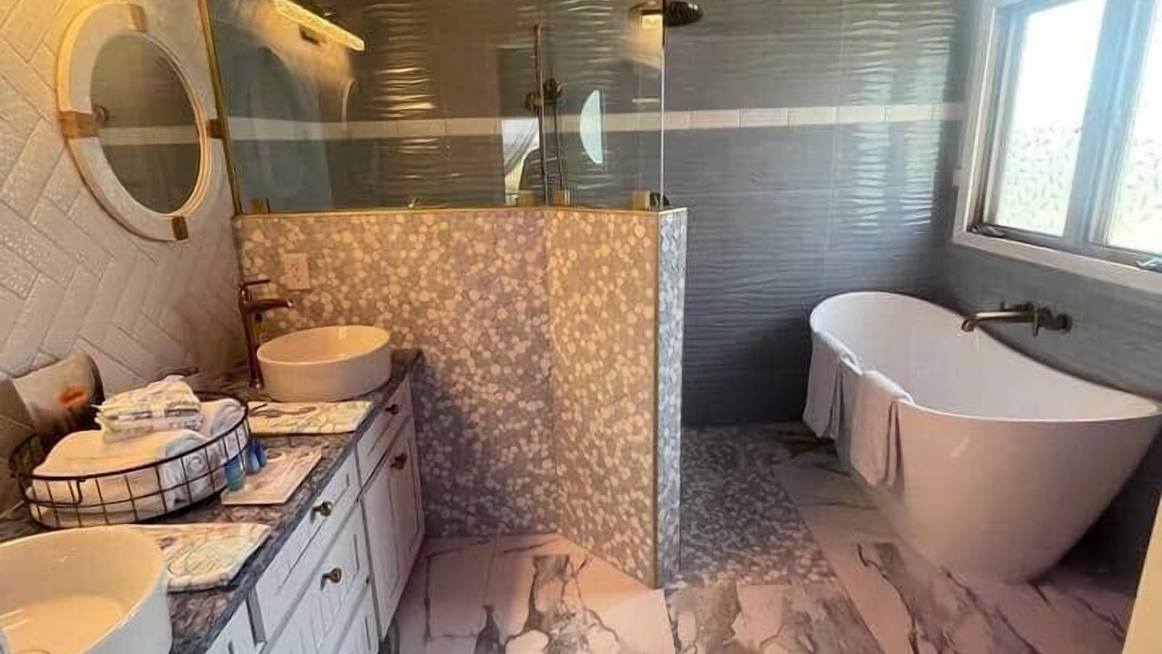 Photo of Bathroom in Dixie Shores