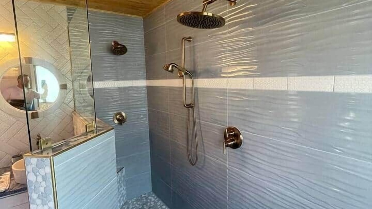 Photo of Bathroom in Dixie Shores