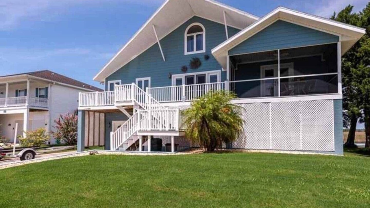 Photo of Bedroom in Dixie Shores