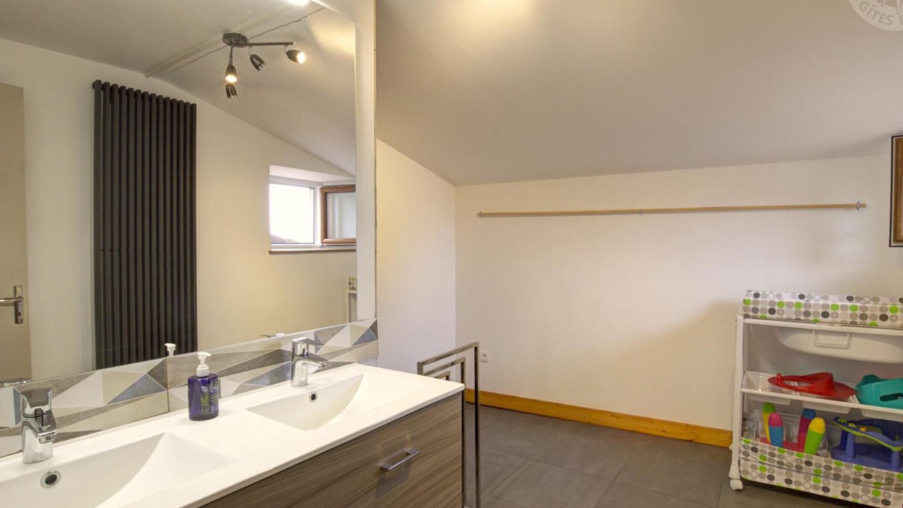 Photo of Bathroom in Cremeaux