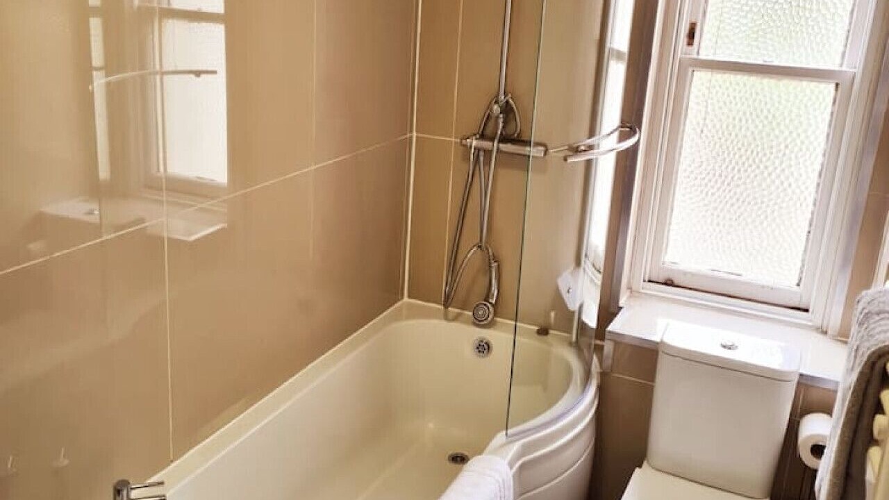 Photo of Bathroom in Glenisla