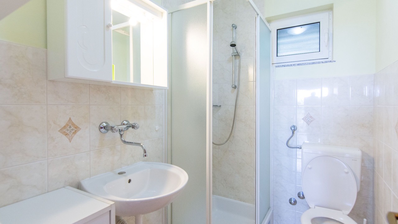 Photo of Bathroom in Banj