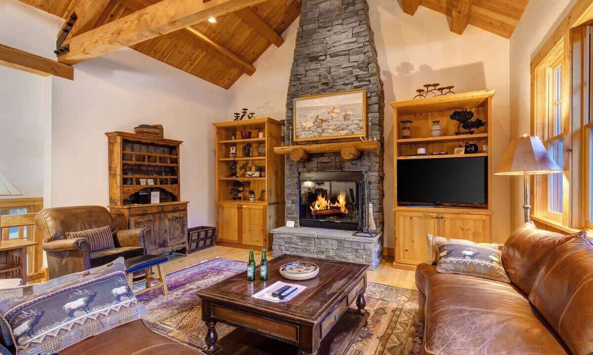 Photo of Livingroom in Granite Ridge