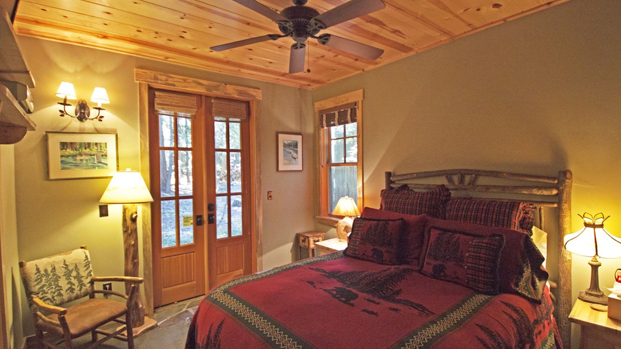 Photo of Bedroom in Homewood