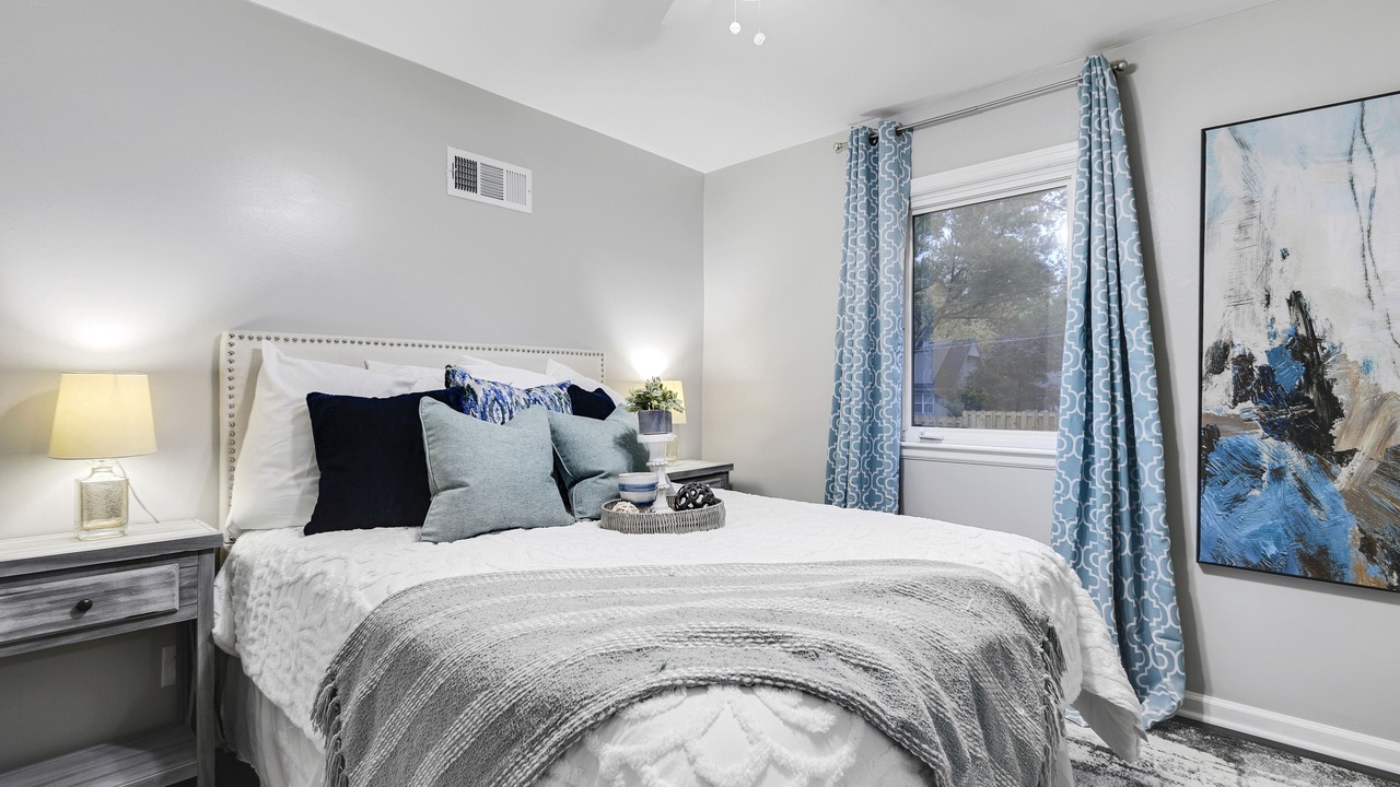 Photo of Bedroom in Overland Park