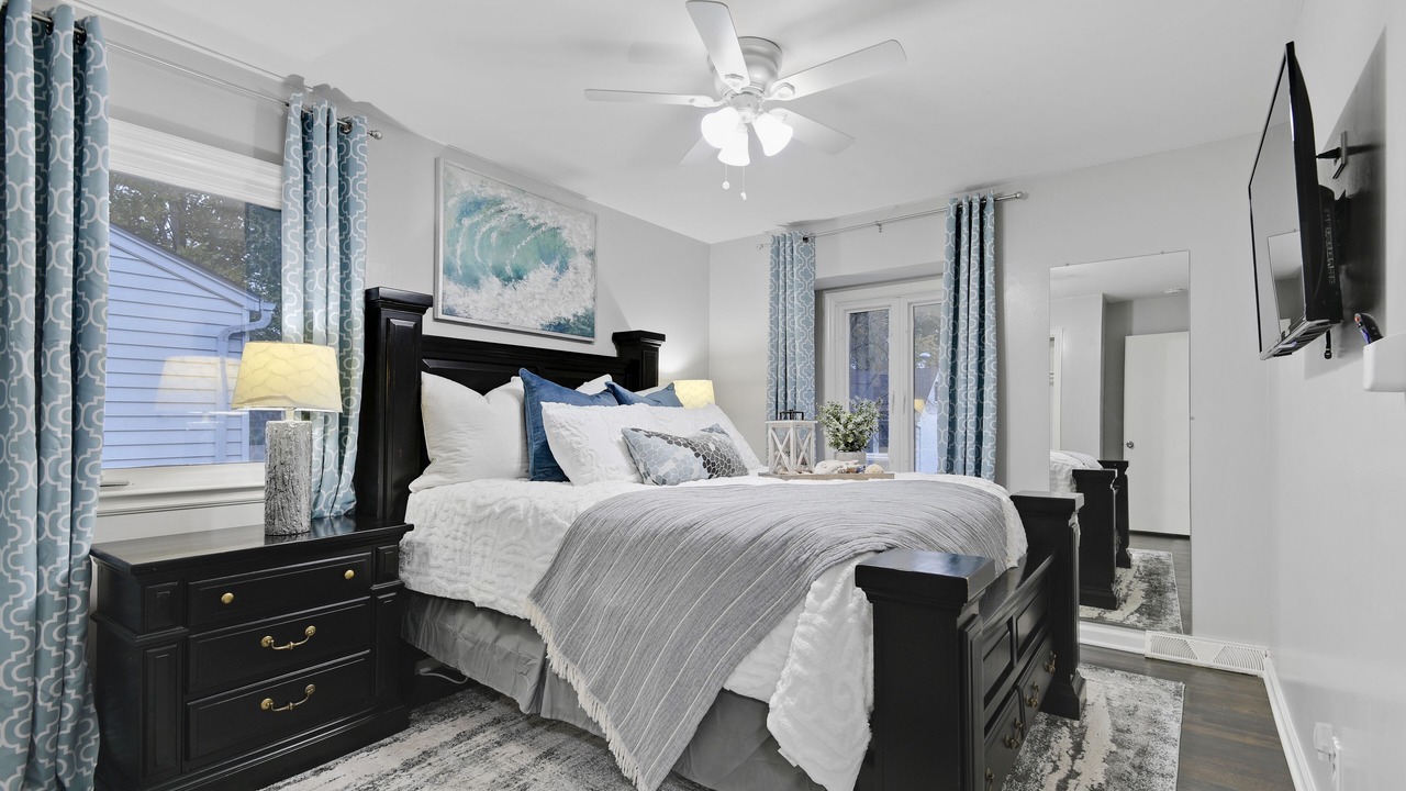 Photo of Bedroom in Overland Park