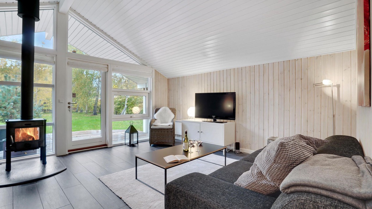 Photo of Bedroom in Follenslev