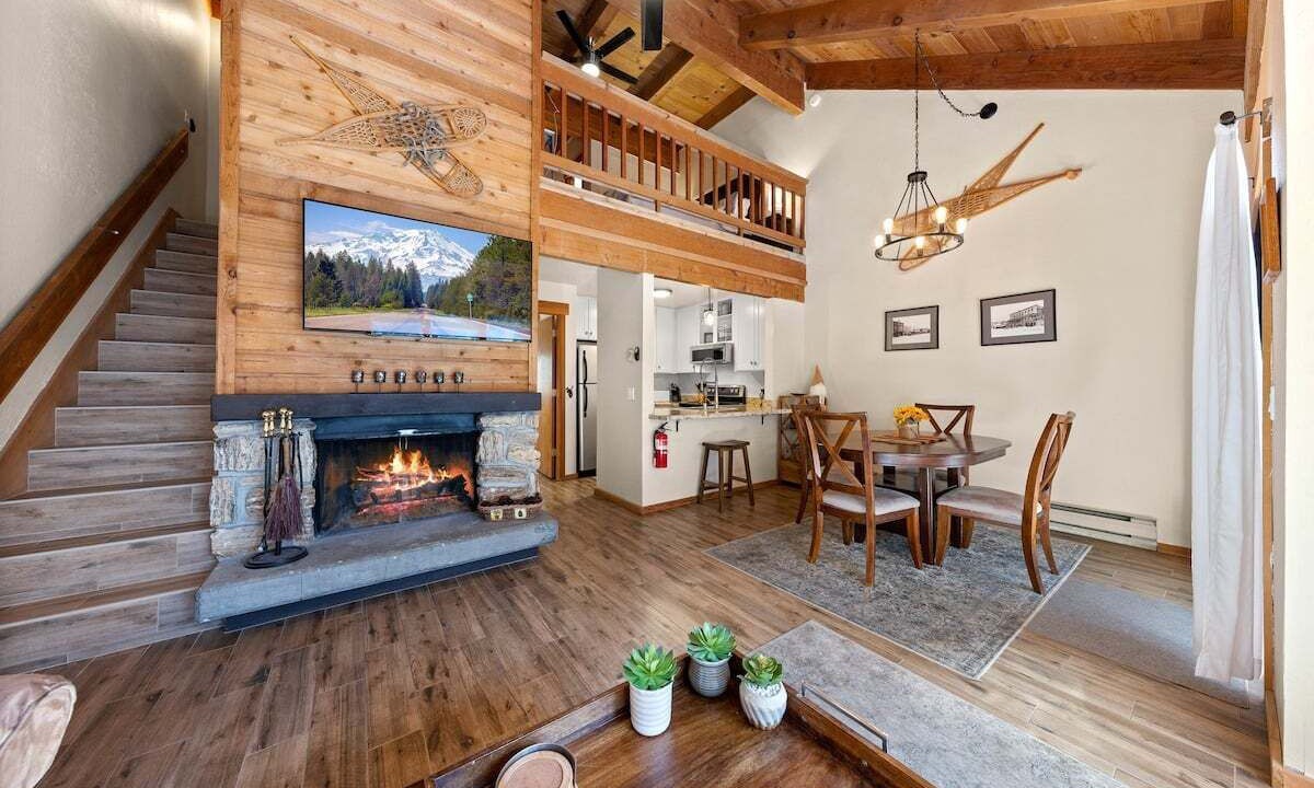 Photo of Livingroom in Tahoe Woods