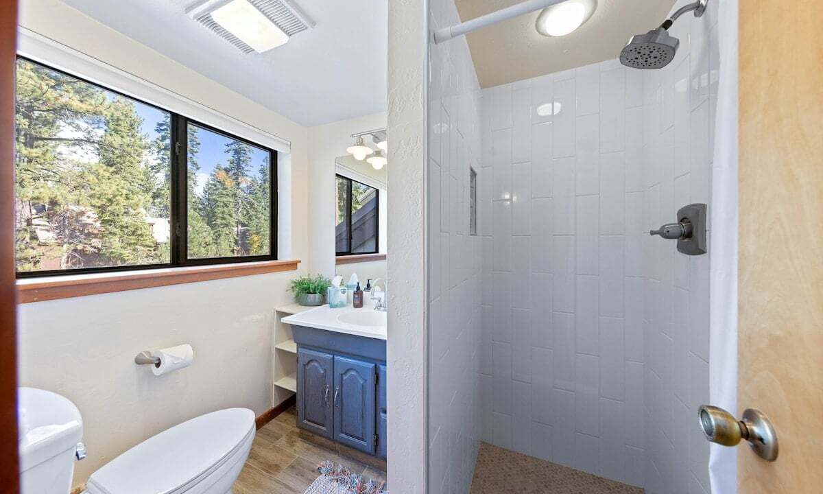 Photo of Bathroom in Tahoe Woods