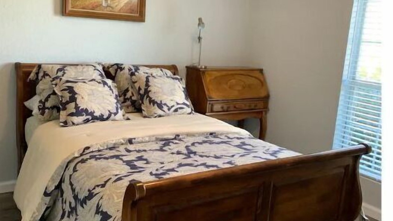 Photo of Bedroom in Parker Lane