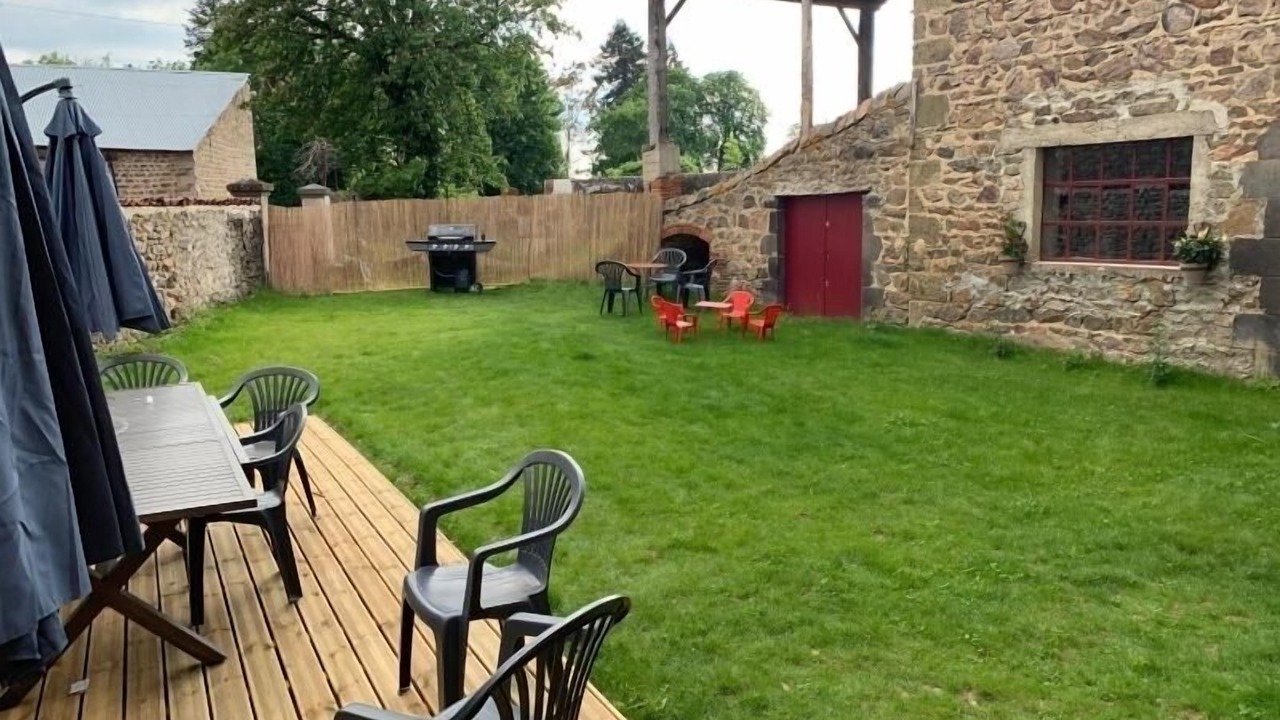 Photo of Outdoor in Javaugues