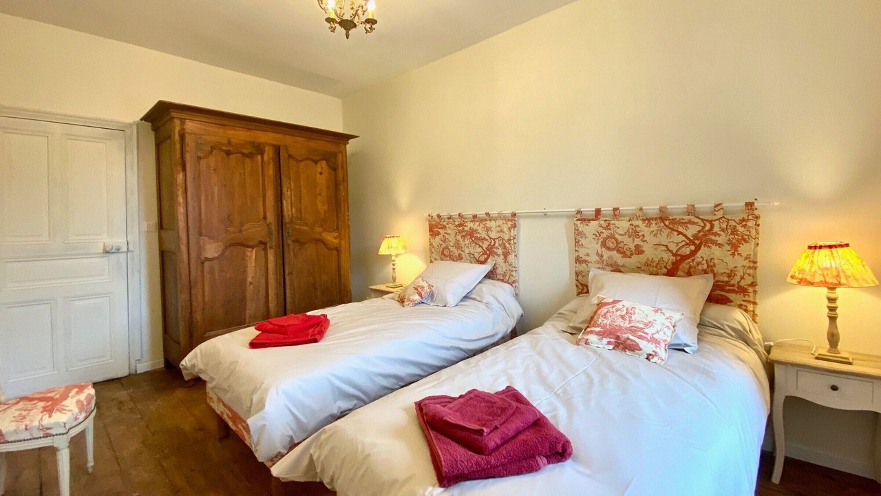 Photo of Bedroom in Javaugues
