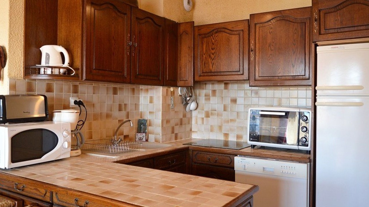 Photo of Kitchen in Pyrenees 2000