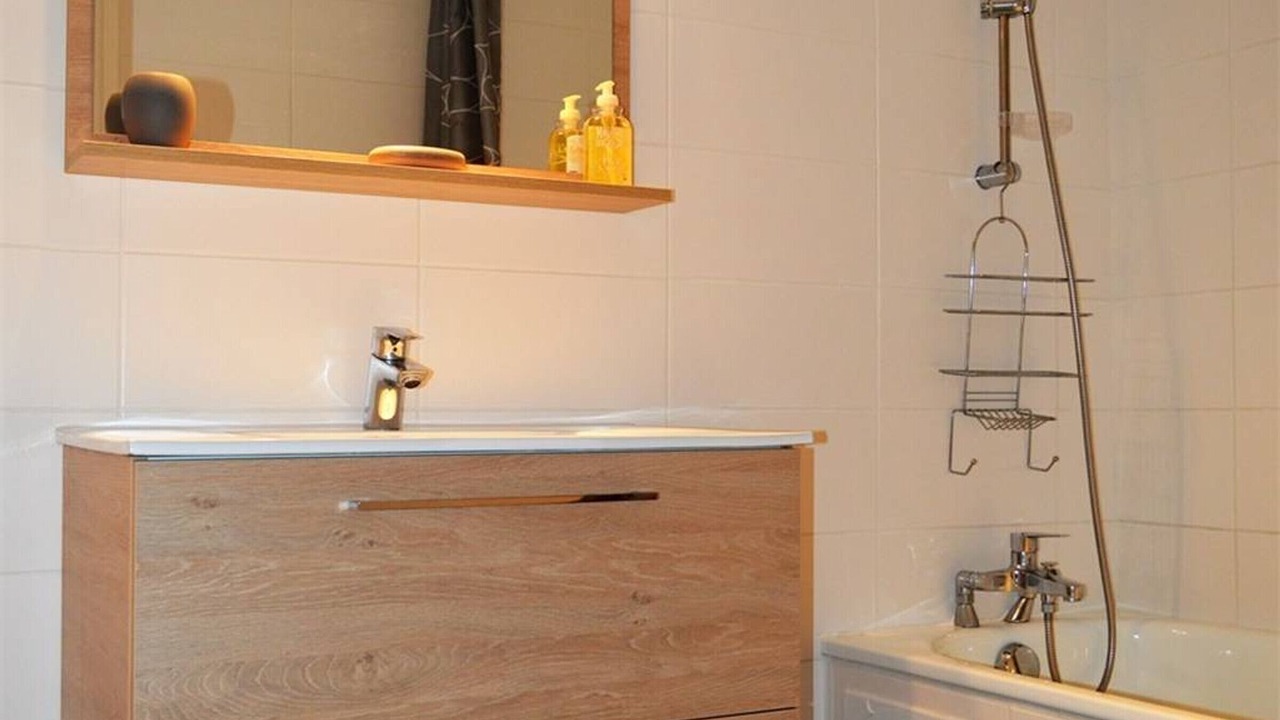 Photo of Bathroom in Pyrenees 2000