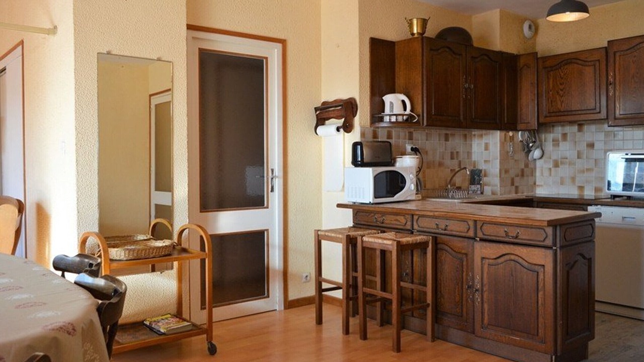 Photo of Kitchen in Pyrenees 2000