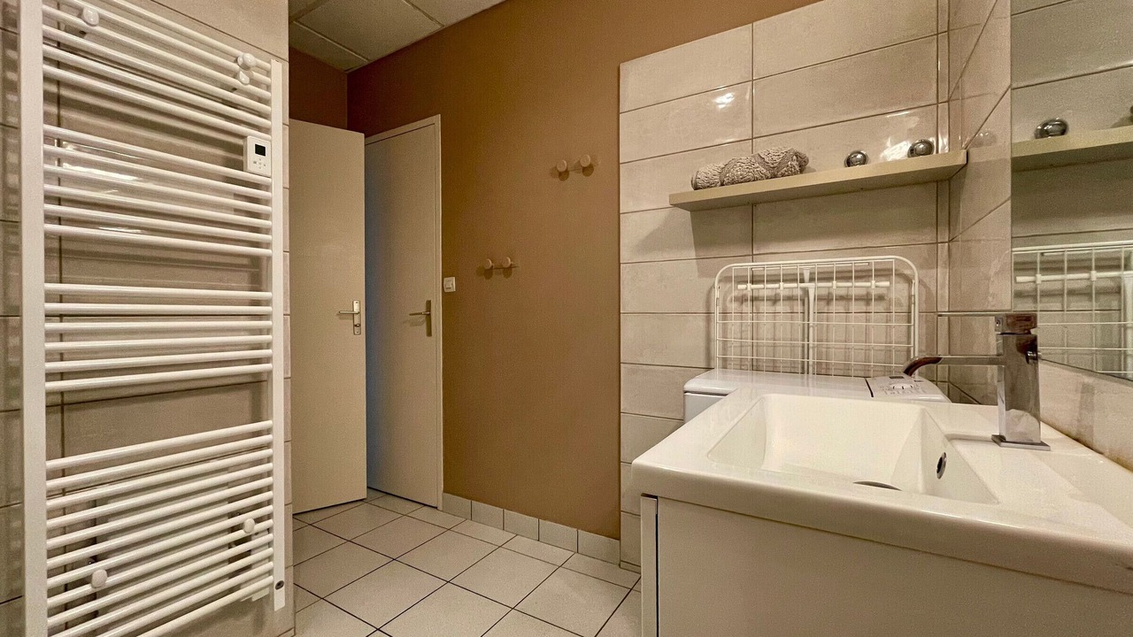 Photo of Bathroom in Saint-Julien-Molhesabate