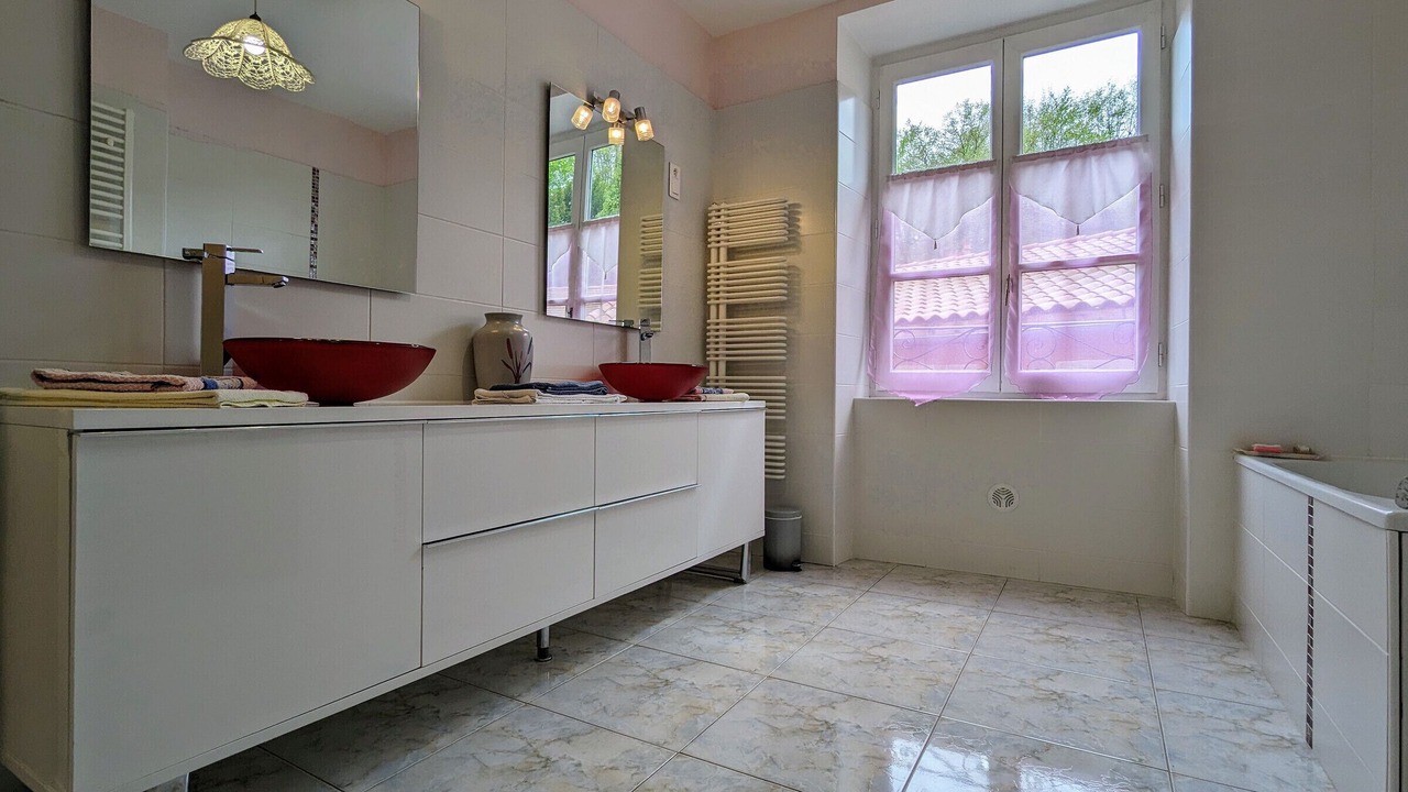 Photo of Bathroom in Le Puy-en-Velay