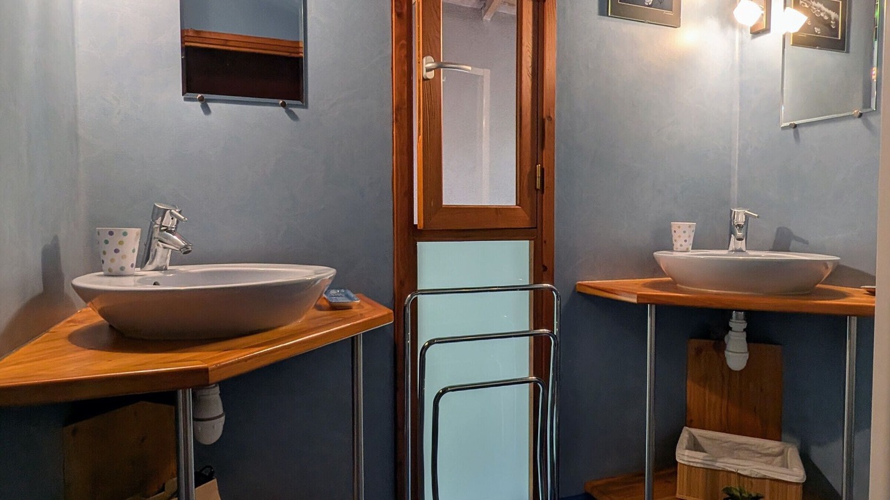 Photo of Bathroom in Ceaux-d'Allegre