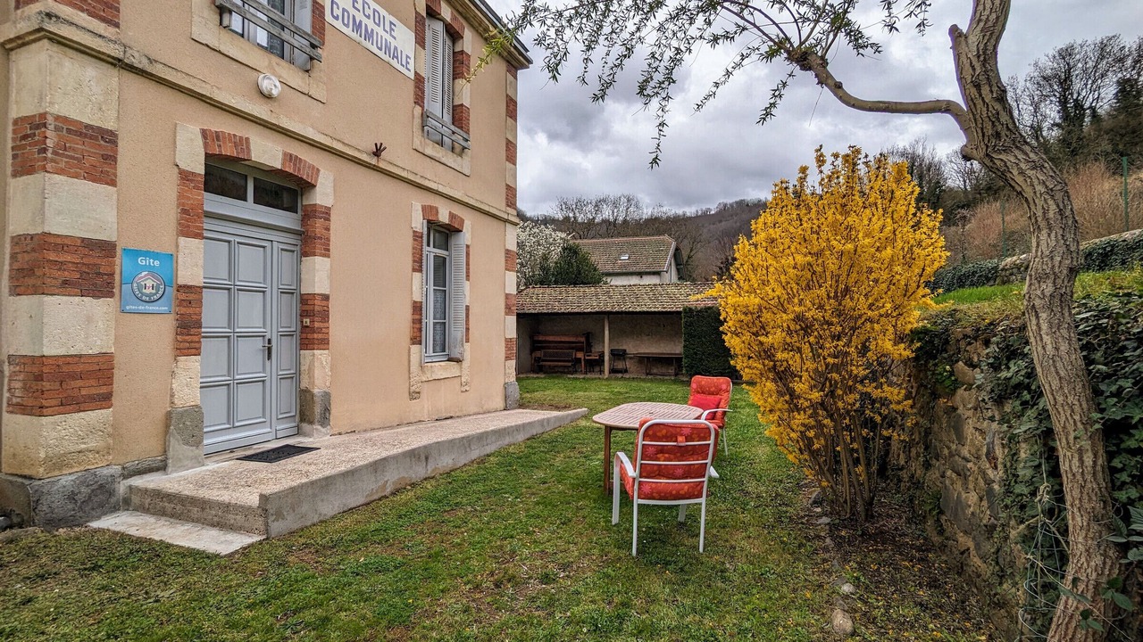 Photo of Outdoor in Charraix