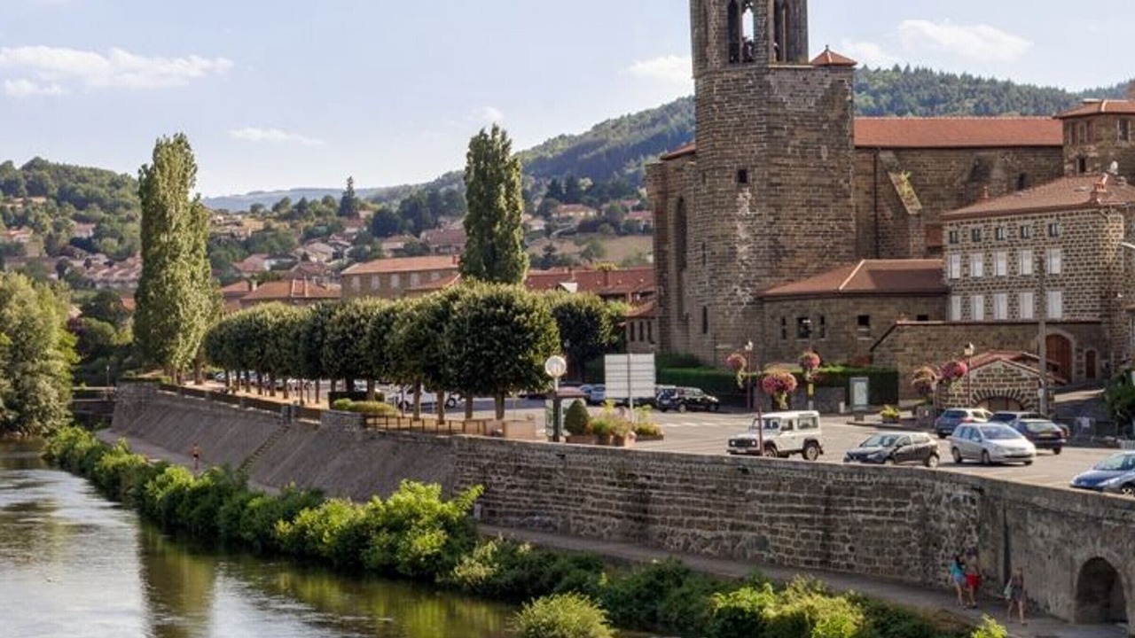 Photo of Others in Ferrussac