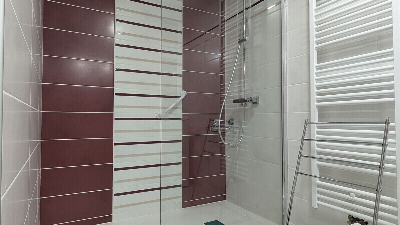 Photo of Bathroom in Saint-Georges-Lagricol