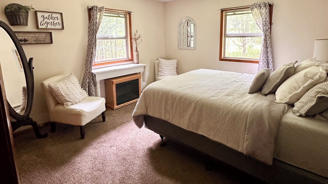 Photo of Bedroom in Rockwood