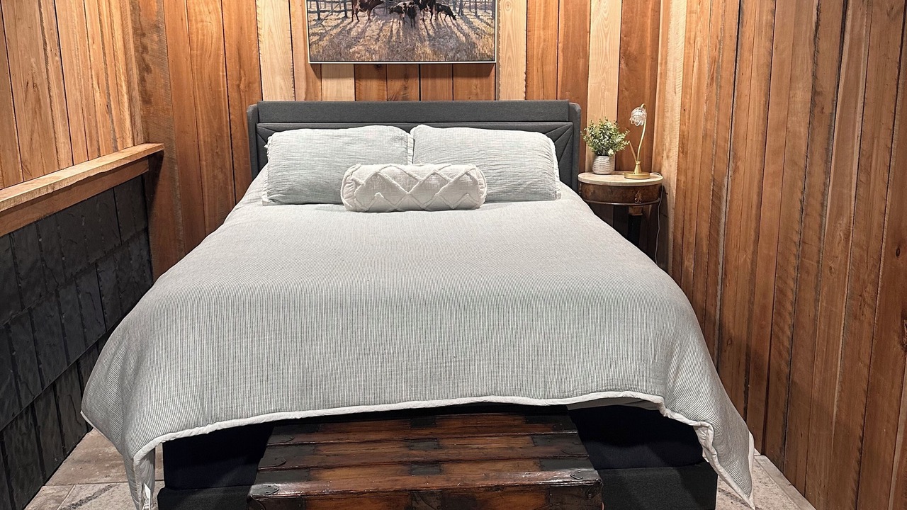 Photo of Bedroom in Rockwood