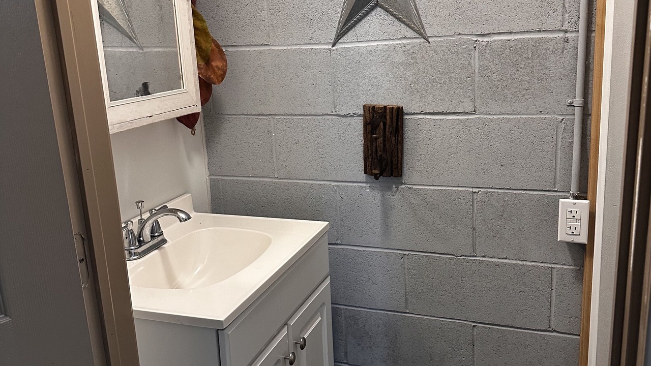 Photo of Bathroom in Rockwood