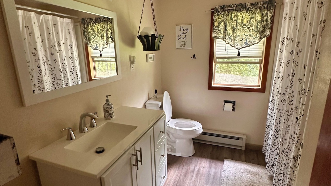 Photo of Bathroom in Rockwood