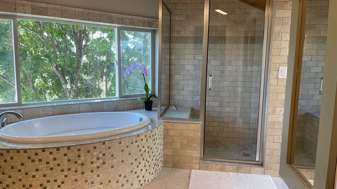 Photo of Bathroom in Mica