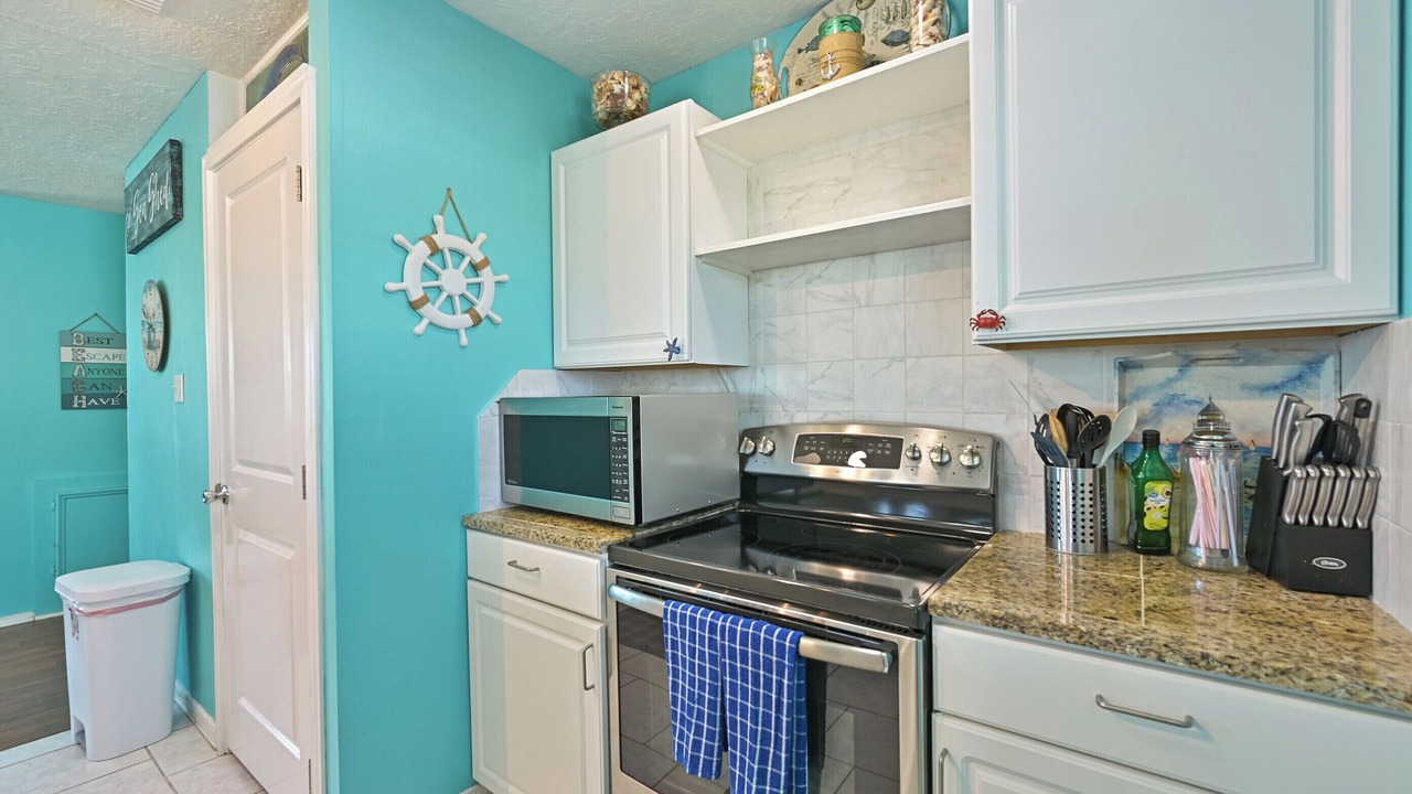 Photo of Kitchen in Jamaica Beach