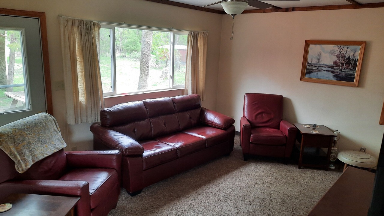 Photo of Livingroom in Knox County