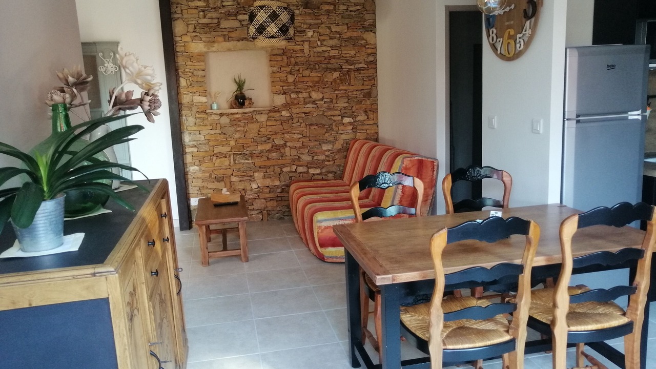 Photo of Others in Villeneuve