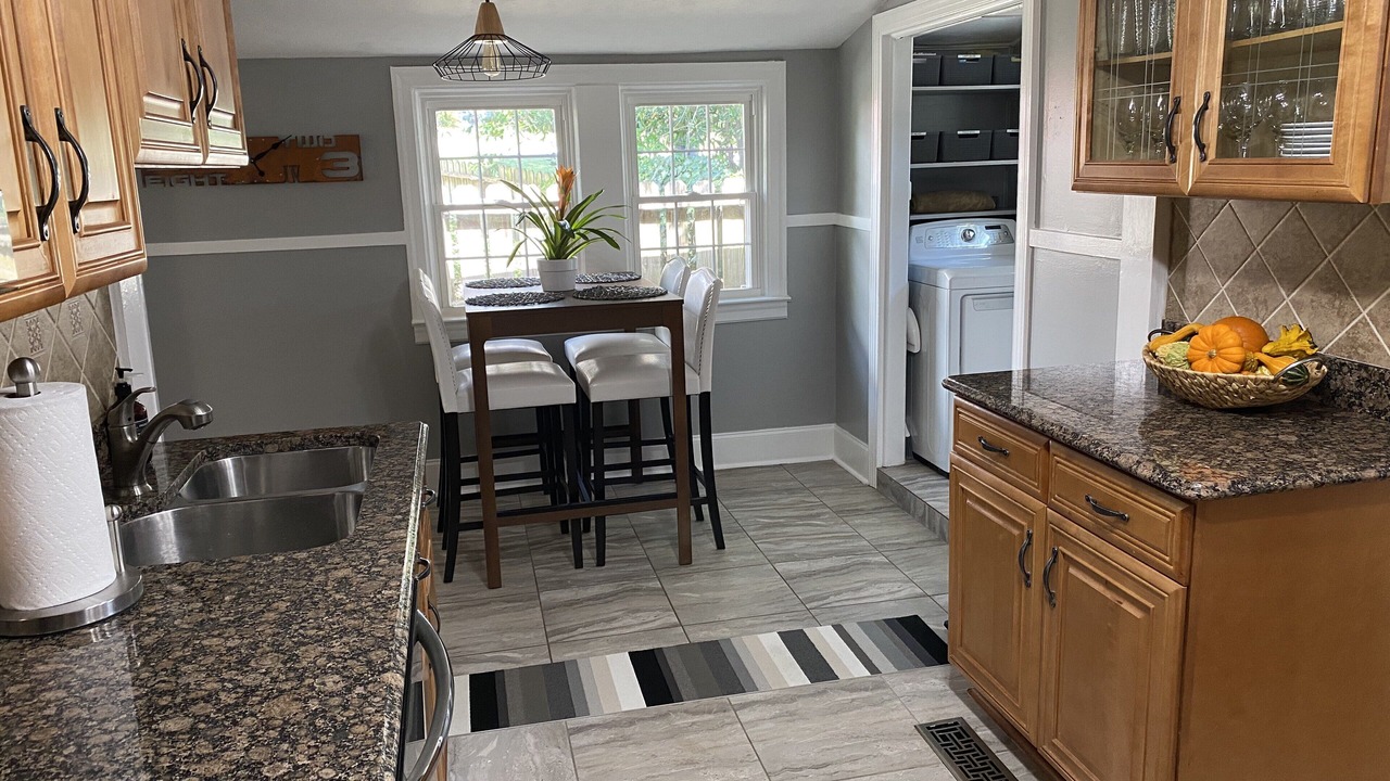 Photo of Bedroom in Pendleton King