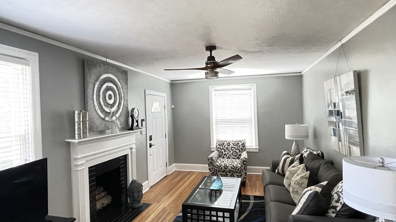 Photo of Livingroom in Pendleton King