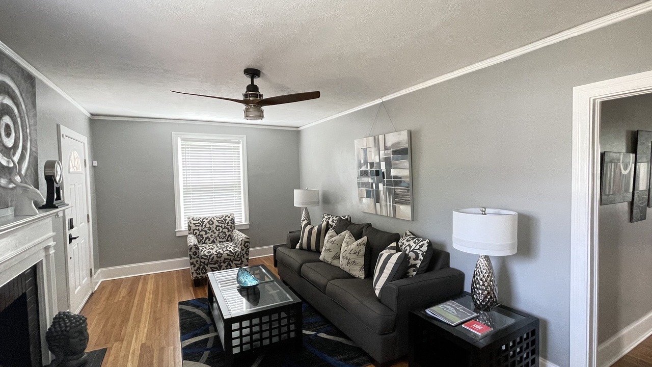Photo of Livingroom in Pendleton King