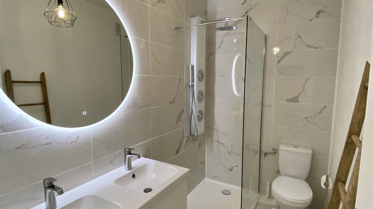 Photo of Bathroom in Chamalieres