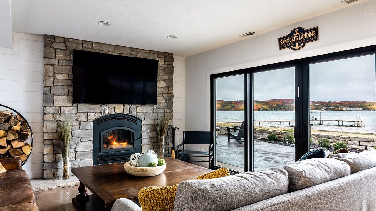 Photo of Livingroom in Suttons Bay