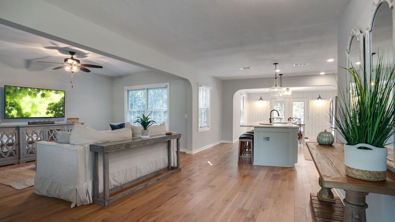 Photo of Livingroom in Tallahassee