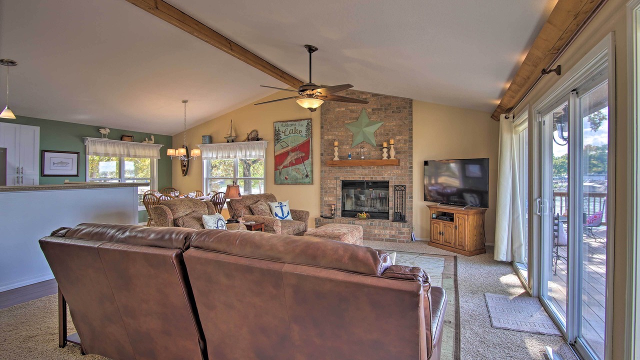 Photo of Bedroom in Grove