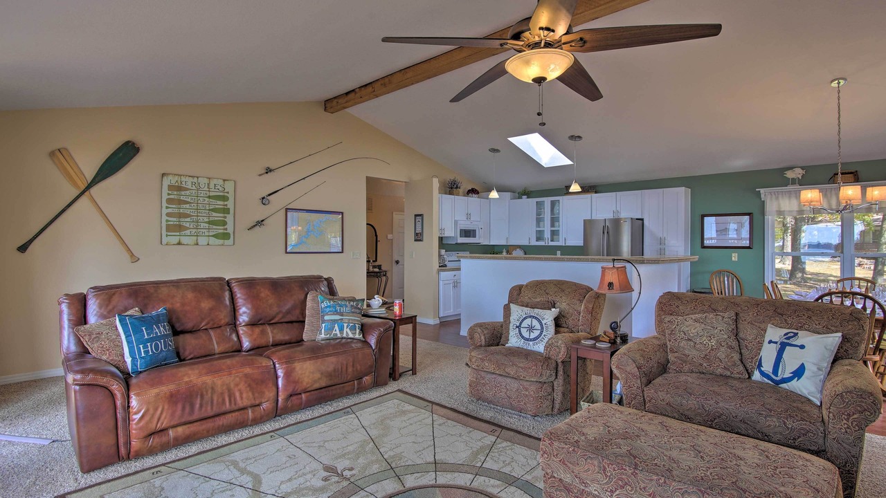Photo of Livingroom in Grove