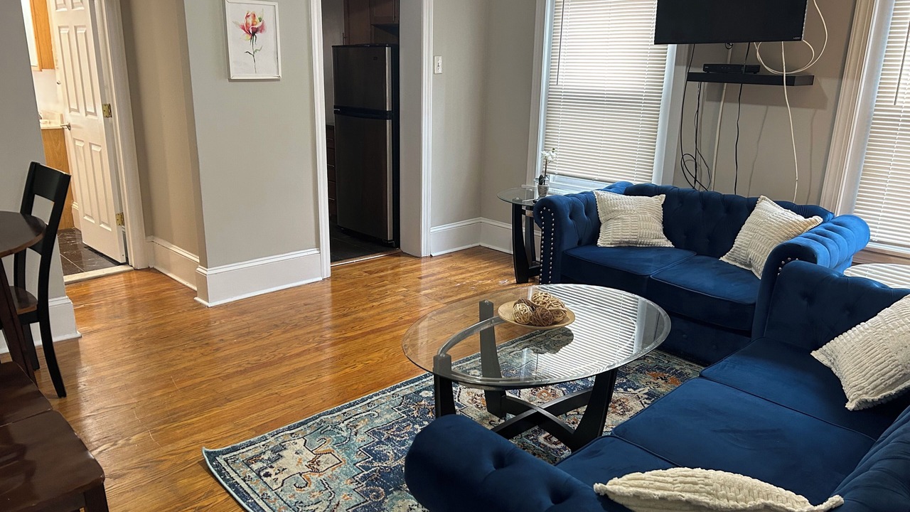 Photo of Livingroom in Rittenhouse Row