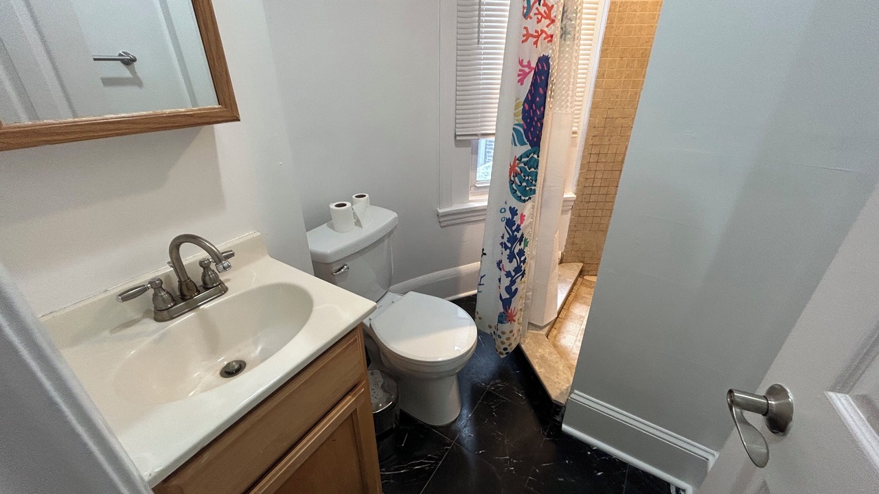 Photo of Bathroom in Rittenhouse Row