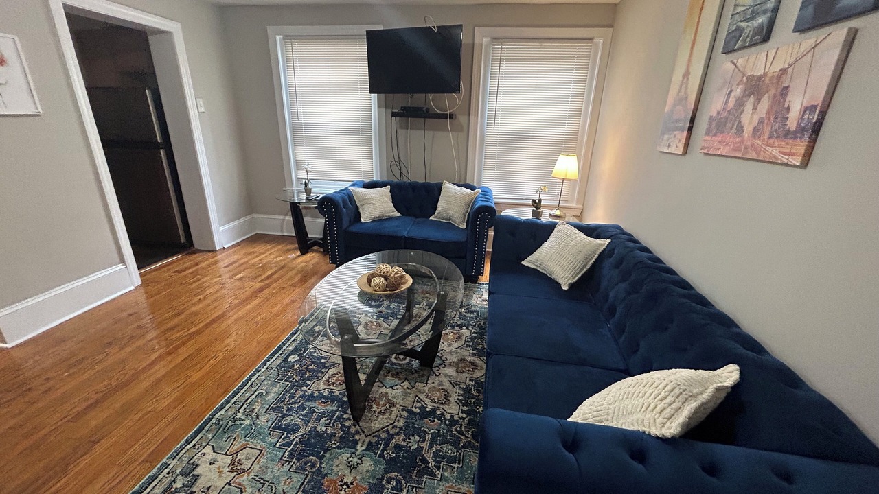 Photo of Livingroom in Rittenhouse Row