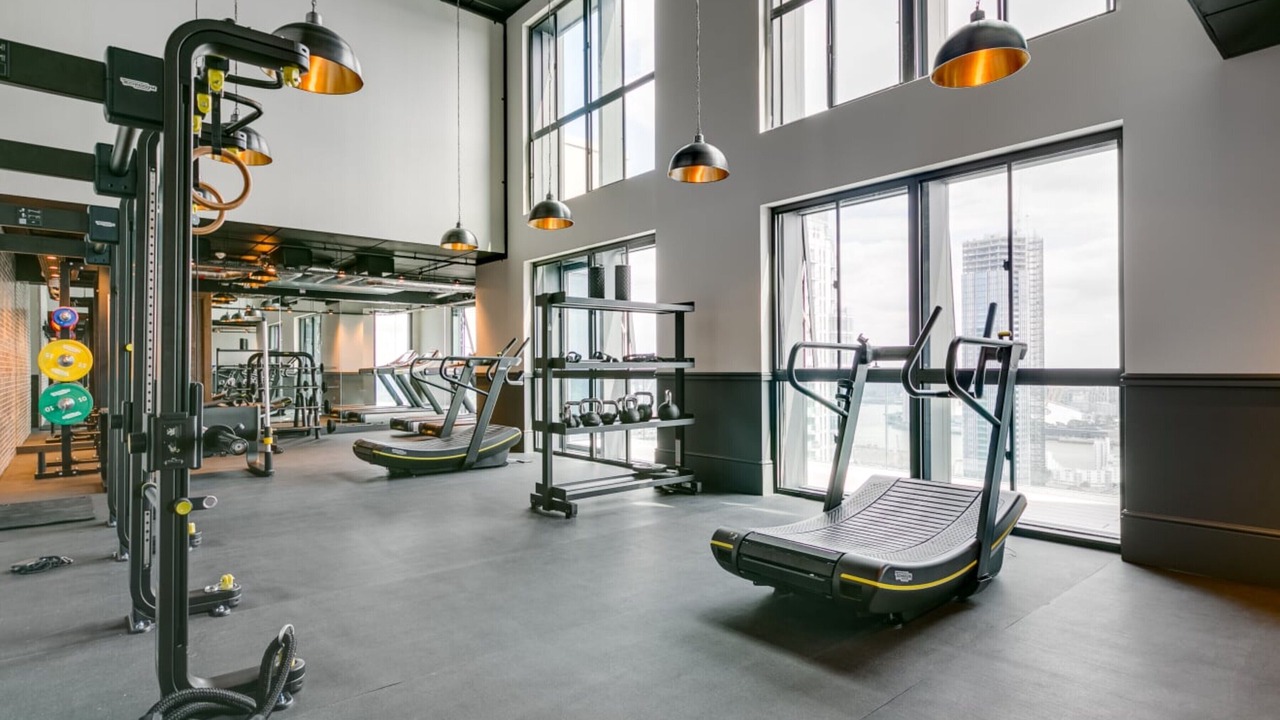 Photo of Others in Canary Wharf