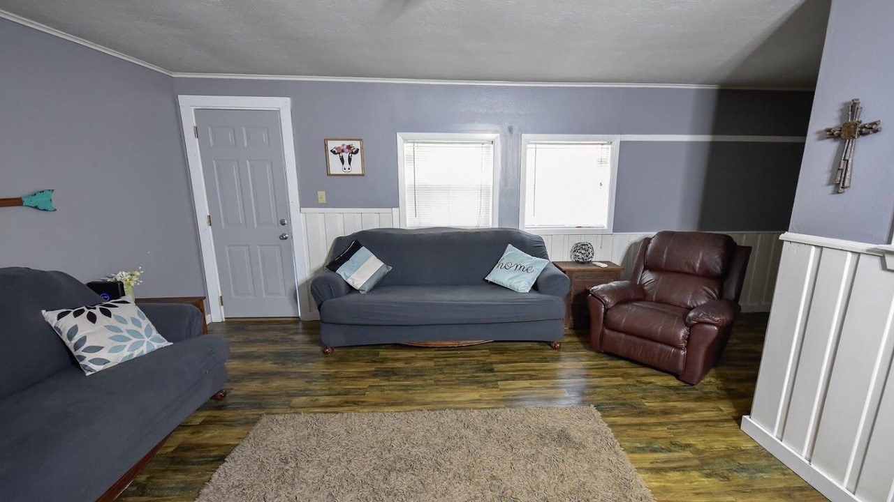 Photo of Livingroom in Board Camp