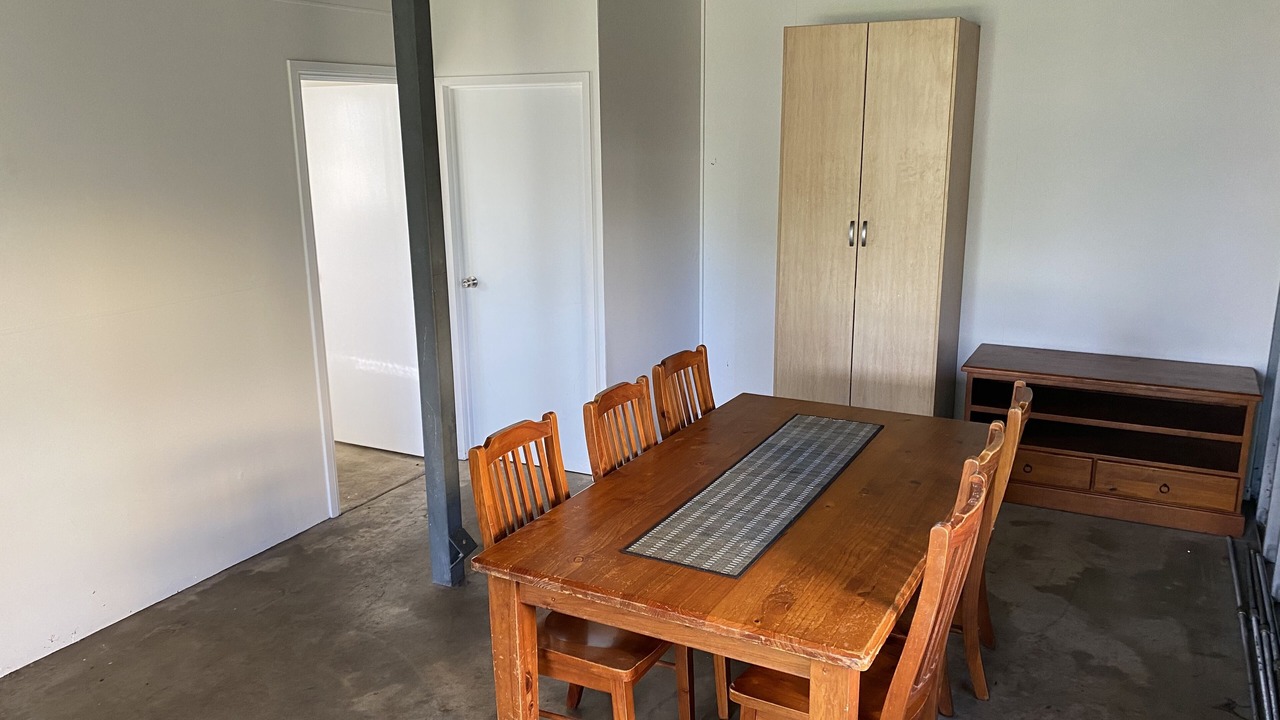 Photo of Others in Elliott Heads