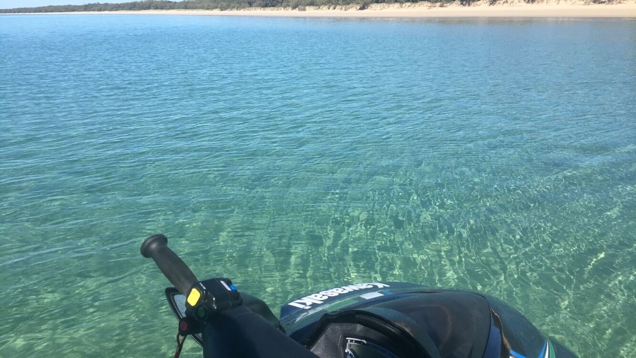 Photo of Others in Elliott Heads