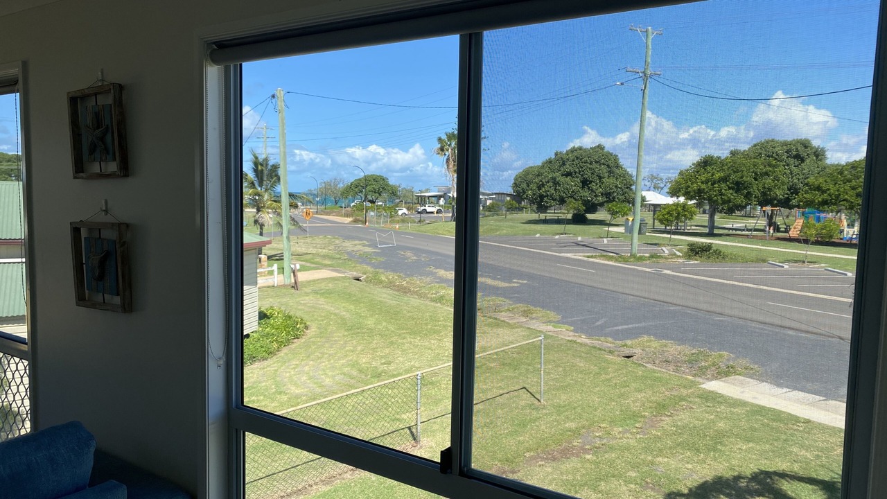 Photo of Others in Elliott Heads