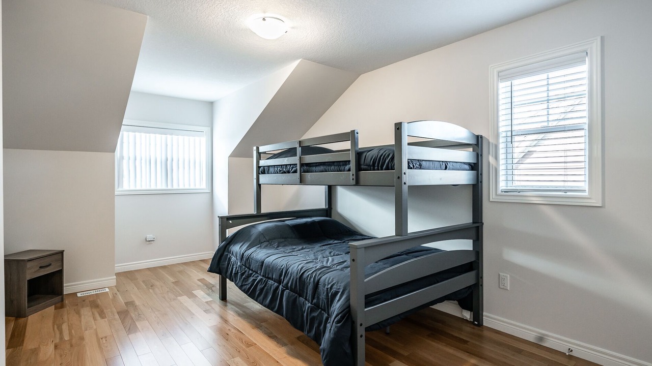 Photo of Bedroom in Crystal Beach